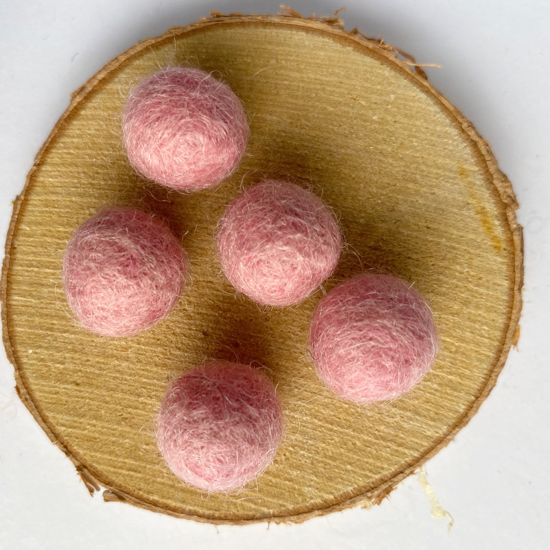 Felt Balls: Light Strawberry Pink