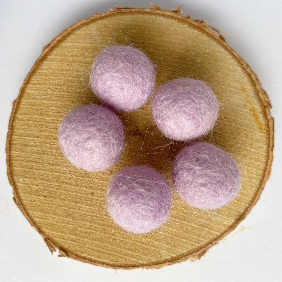 Felt Balls: Light Thistle Purple