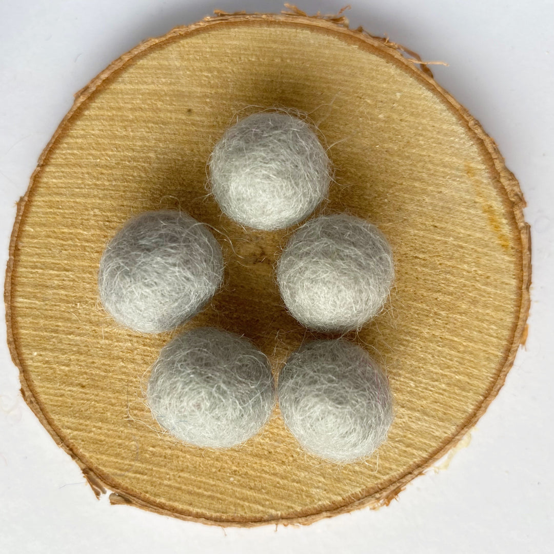 Felt Balls: Silver Grey