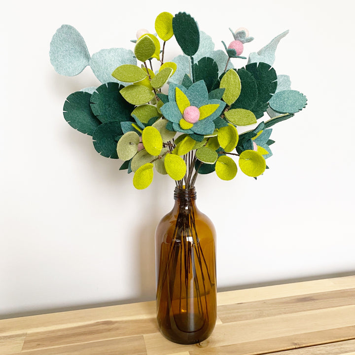 The Evergreen Bouquet craft kit
