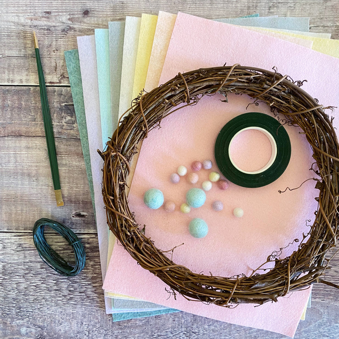 Makealong 2022: supplies bundle - Winter Palette Wreath (UK only)