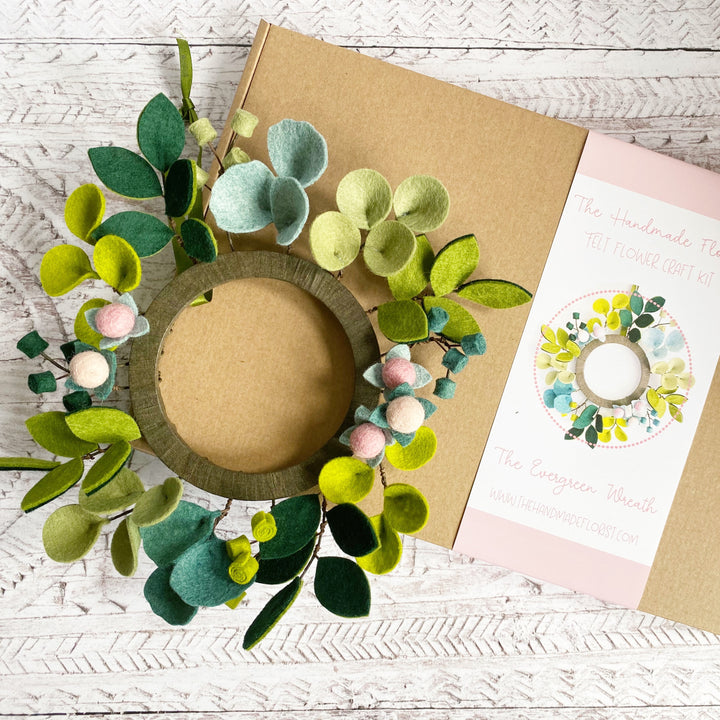The Evergreen Wreath craft kit