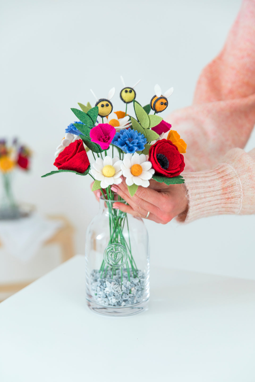The Handmade Florist Felt Flower Craft Kits Winter Gift Guide 2022