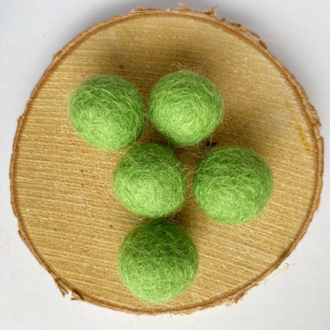 Felt Balls: Light Asparagus Green