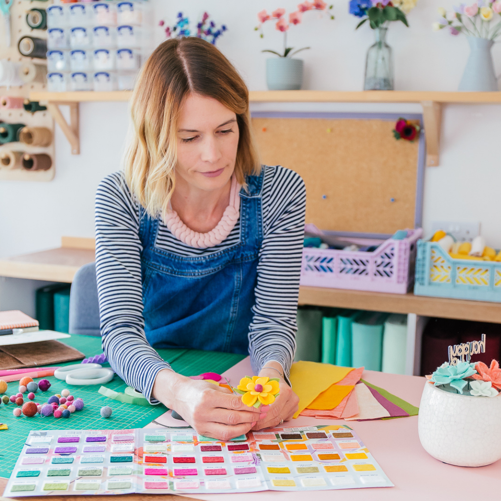 The Handmade Florist felt flower tutorials