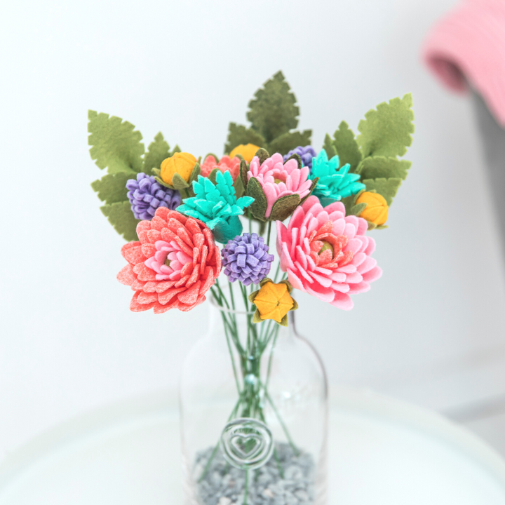Dahlias in Bloom Bouquet craft kit – The Handmade Florist