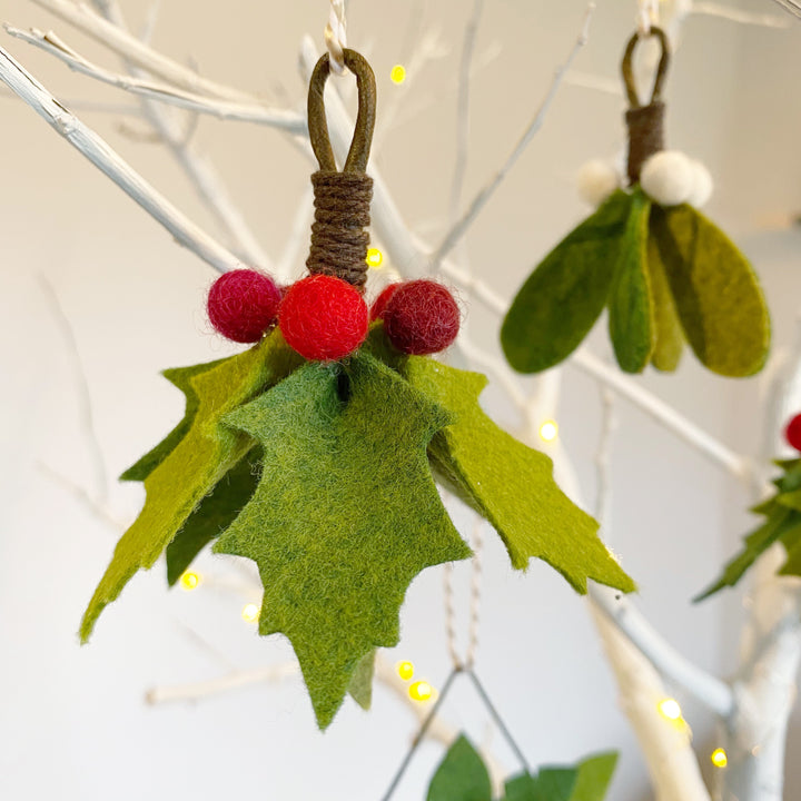 The Handmade Florist woodland wonders festive Christmas decorations set - Holly decoration