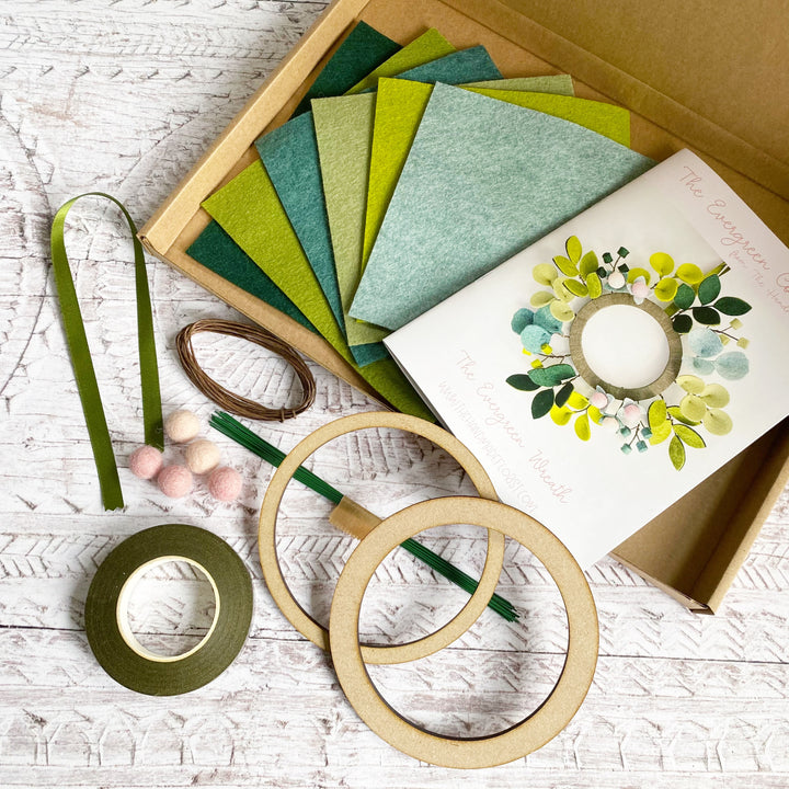 The Evergreen Wreath craft kit